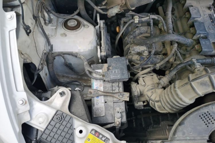Used Wuling Hongguang V 2021 1.5L Jingqu Version LAR Engine Bay Right