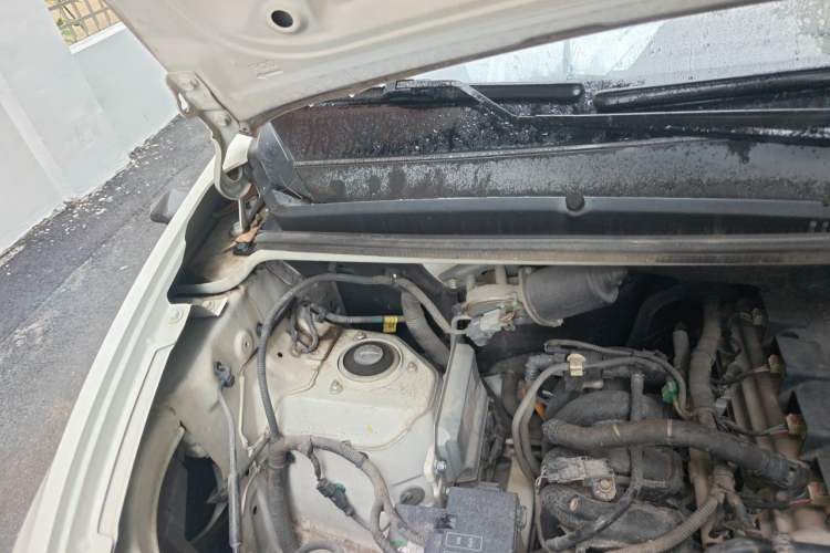 Used Wuling Hongguang V 2021 1.5L Enjoyment Edition LAR Engine Bay Right