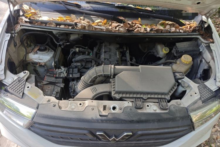 Used Wuling Hongguang V 2021 1.5L Jingqu Version LAR Engine Bay