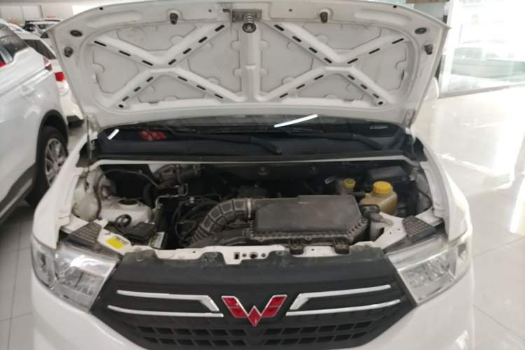 Used Wuling Hongguang V 2021 1.5L Refreshed Enjoyment Edition LAR Engine Bay