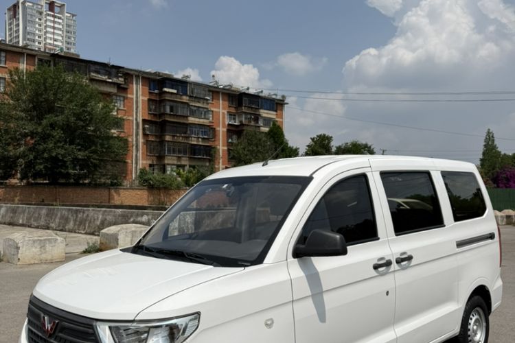 Used Wuling Hongguang V 2021 1.5L Jingqu Version LAR Exterior 11