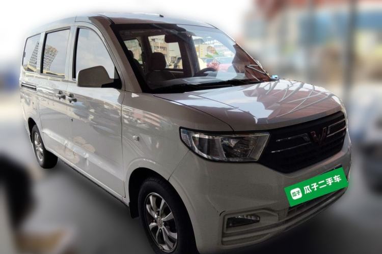 Used Wuling Hongguang V 2021 1.5L Refreshed Enjoyment Edition LAR Front Right 45 Deg