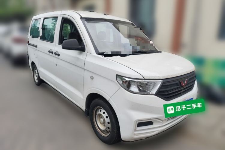 Used Wuling Hongguang V 2021 1.5L Jingqu Version LAR Front Right 45 Deg