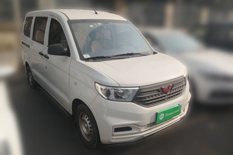 Used Wuling Hongguang V 2021 1.5L Jingqu Version LAR Front Right 45 Deg
