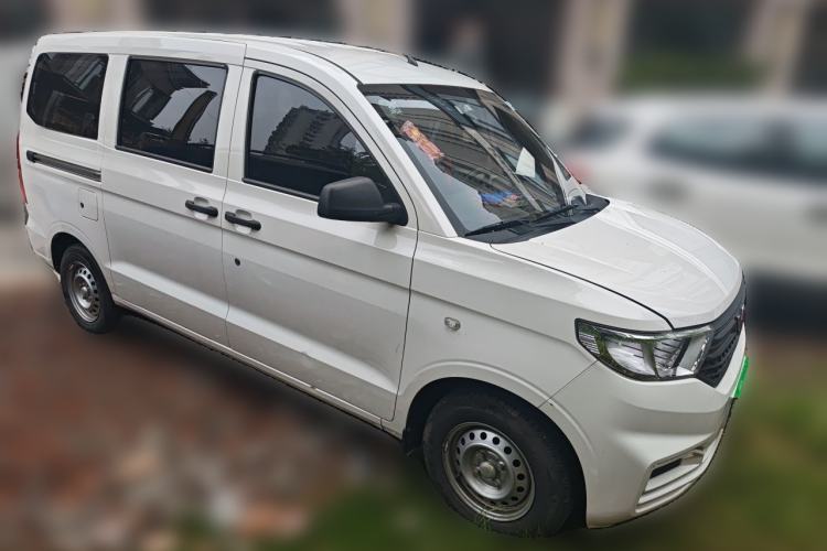 Used Wuling Hongguang V 2021 1.5L Jingqu Version LAR Front Right 45 Deg