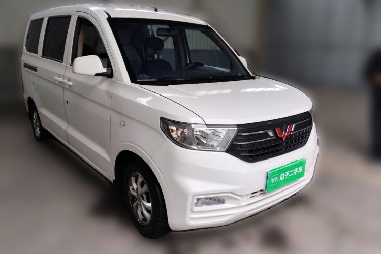 Used Wuling Hongguang V 2021 1.5L Enjoyment Edition LAR Front Right 45 Deg