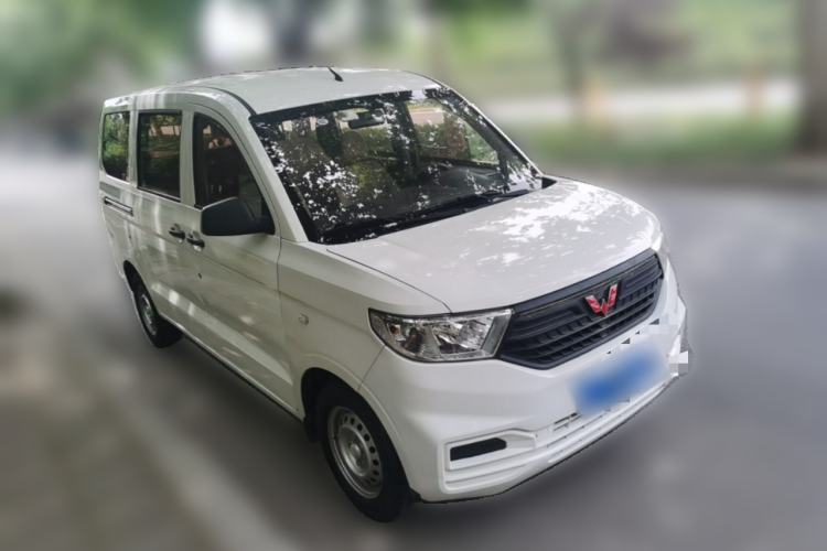 Used Wuling Hongguang V 2021 1.5L Enjoyment Edition LAR Front Right 45 Deg