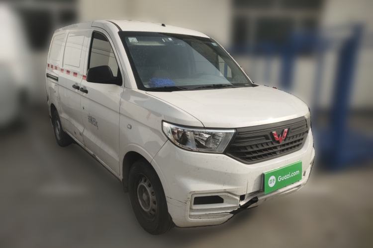 Used Wuling Hongguang V 2021 1.5L Jingqu Edition Enclosed-Window Vehicle LAR Front Right 45 Deg
