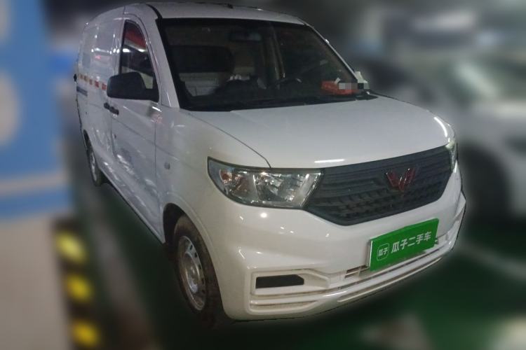 Used Wuling Hongguang V 2021 1.5L Jingqu Edition Enclosed-Window Vehicle LAR Front Right 45 Deg
