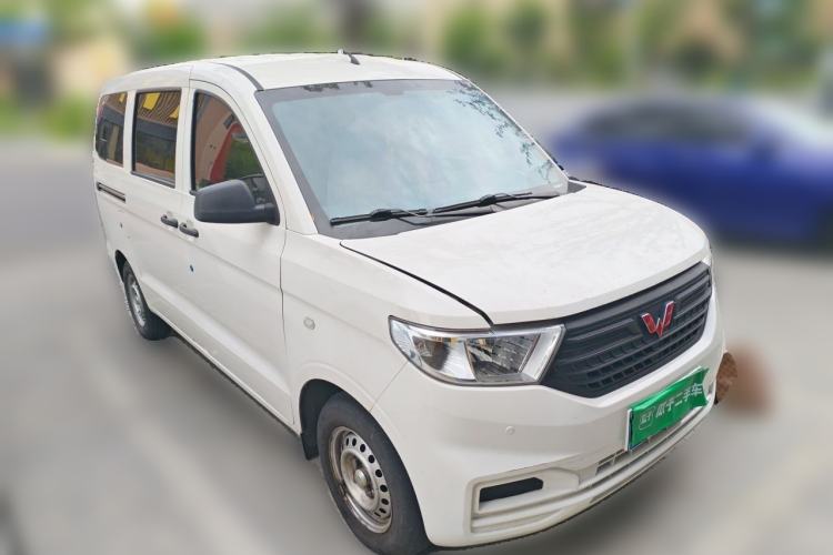 Used Wuling Hongguang V 2021 1.5L Jingqu Version LAR Front Right 45 Deg