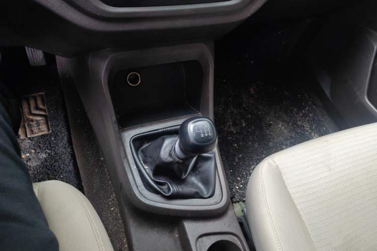 Used Wuling Hongguang V 2021 1.5L Jingqu Version LAR Gear Lever