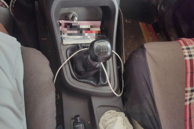 Used Wuling Hongguang V 2021 1.5L Jingqu Edition Enclosed-Window Vehicle LAR Gear Lever