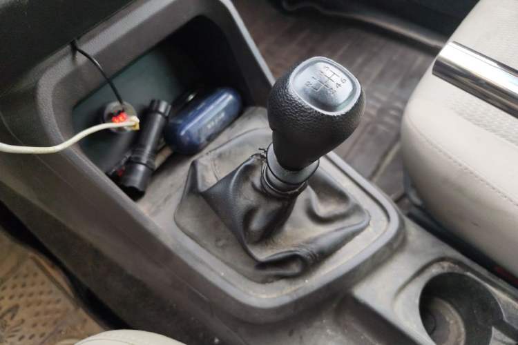 Used Wuling Hongguang V 2021 1.5L Jingqu Version LAR Gear Lever