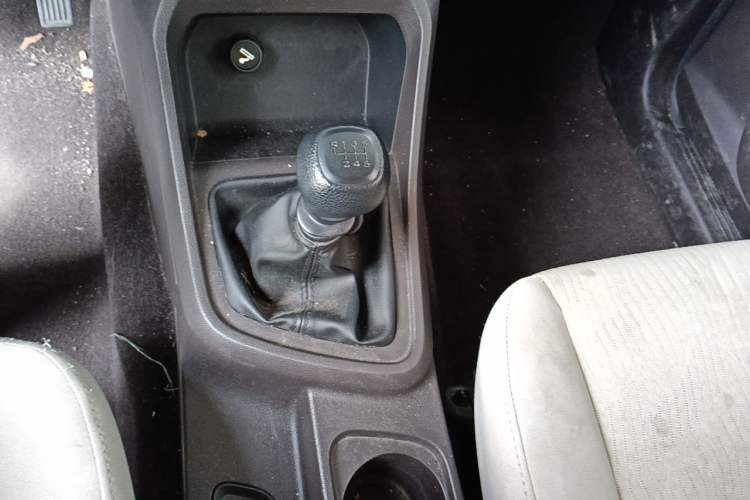 Used Wuling Hongguang V 2021 1.5L Enjoyment Edition LAR Gear Lever