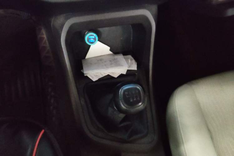Used Wuling Hongguang V 2021 1.5L Enjoyment Edition LAR Gear Lever