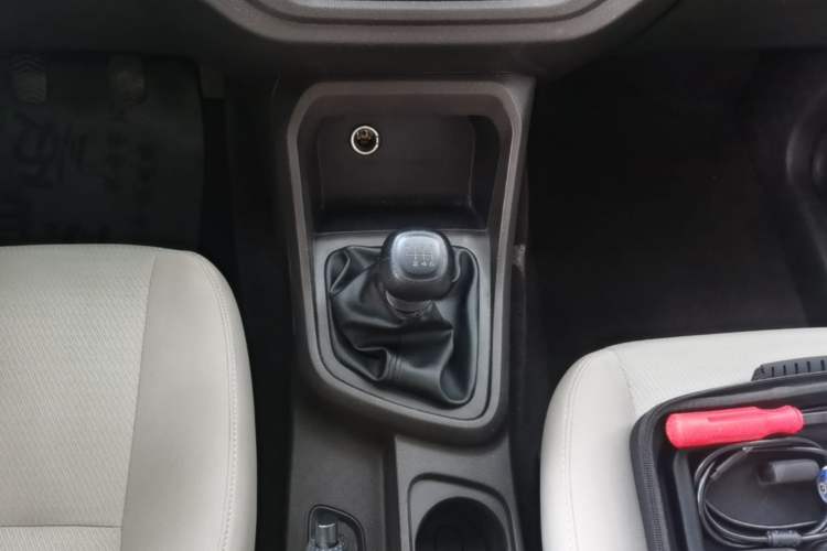 Used Wuling Hongguang V 2021 1.5L Enjoyment Edition LAR Gear Lever