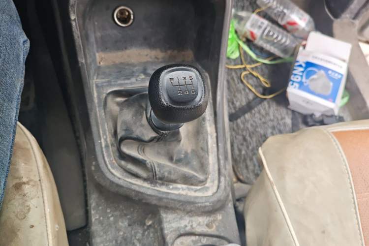 Used Wuling Hongguang V 2021 1.5L Enjoyment Edition LAR Gear Lever