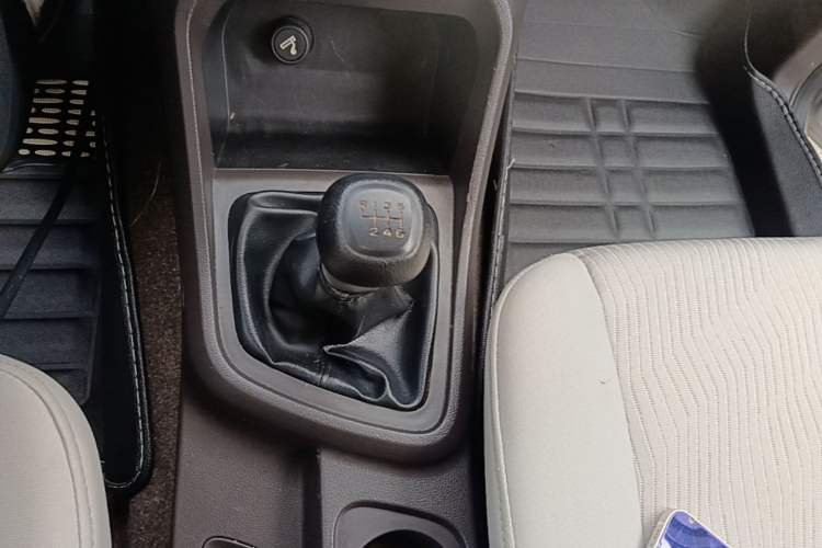 Used Wuling Hongguang V 2021 1.5L Enjoyment Edition LAR Gear Lever