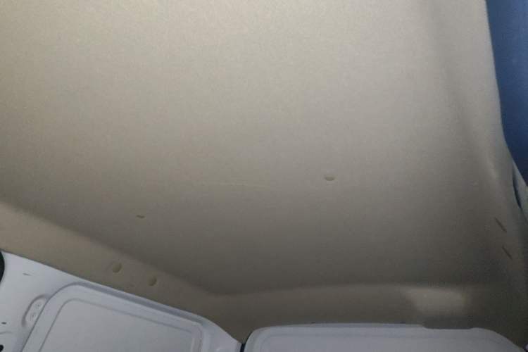 Used Wuling Hongguang V 2021 1.5L Jingqu Edition Enclosed-Window Vehicle LAR Headliner