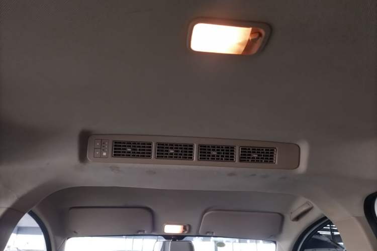 Used Wuling Hongguang V 2021 1.5L Refreshed Enjoyment Edition LAR Headliner