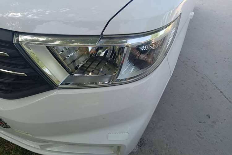 Used Wuling Hongguang V 2021 1.5L Enjoyment Edition LAR Left Front Headlight