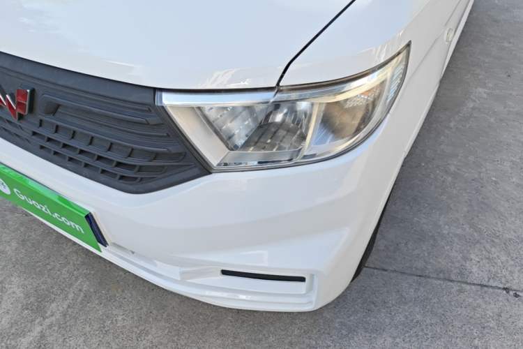 Used Wuling Hongguang V 2021 1.5L Jingqu Version LAR Left Front Headlight