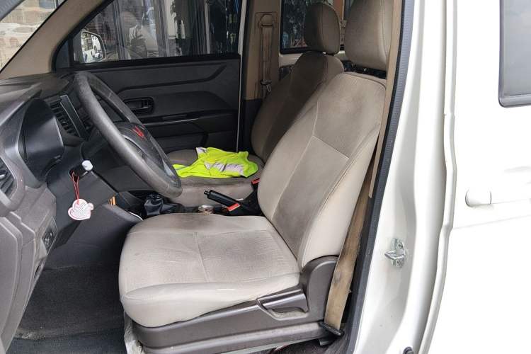 Used Wuling Hongguang V 2021 1.5L Refreshed Enjoyment Edition LAR Left Front Seat