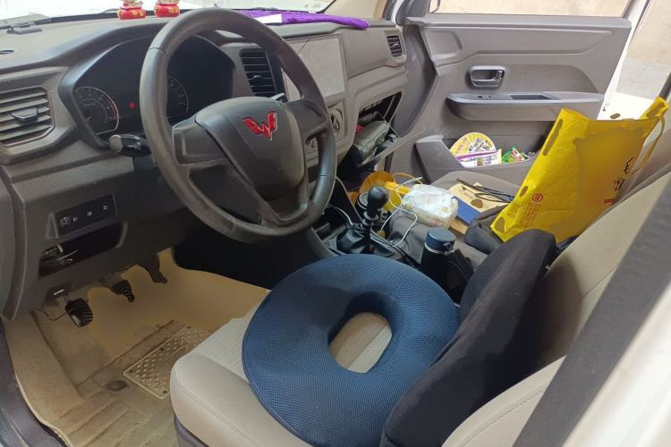 Used Wuling Hongguang V 2021 1.5L Jingqu Version LAR Left Front Seat