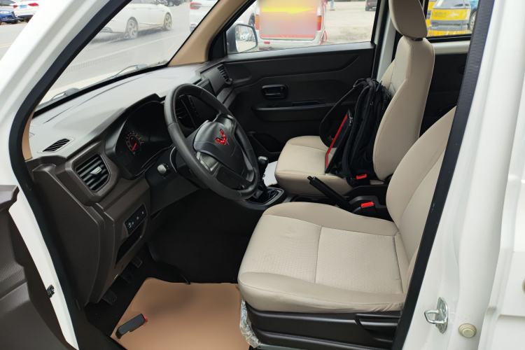 Used Wuling Hongguang V 2021 1.5L Jingqu Version LAR Left Front Seat