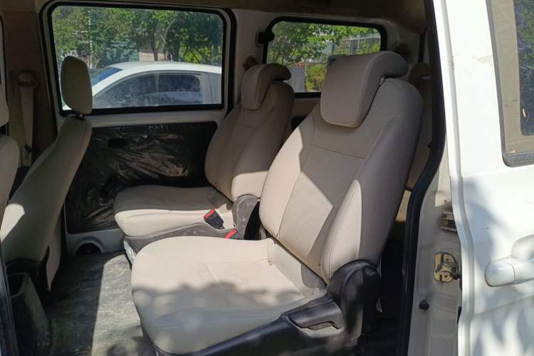 Used Wuling Hongguang V 2021 1.5L Enjoyment Edition LAR Left Rear Seat