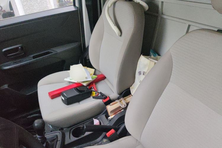 Used Wuling Hongguang V 2021 1.5L Jingqu Edition Enclosed-Window Vehicle LAR Left Rear Seat