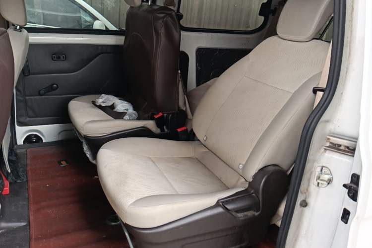 Used Wuling Hongguang V 2021 1.5L Enjoyment Edition LAR Left Rear Seat