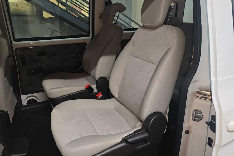 Used Wuling Hongguang V 2021 1.5L Refreshed Enjoyment Edition LAR Left Rear Seat