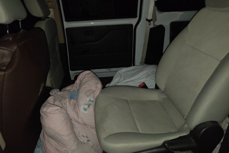 Used Wuling Hongguang V 2021 1.5L Enjoyment Edition LAR Left Rear Seat