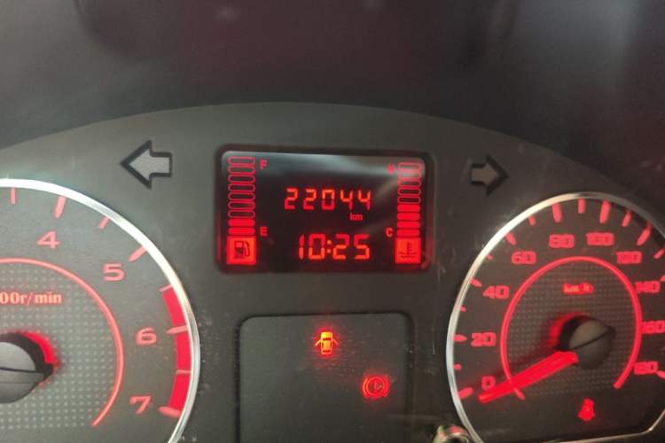 Used Wuling Hongguang V 2021 1.5L Jingqu Version LAR Odometer Close Up