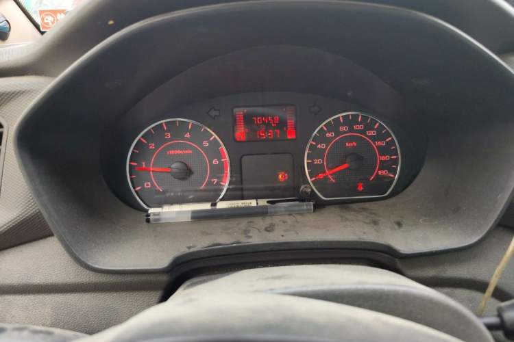 Used Wuling Hongguang V 2021 1.5L Jingqu Version LAR Odometer Close Up