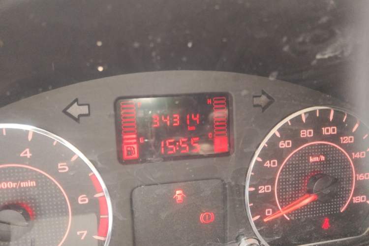 Used Wuling Hongguang V 2021 1.5L Jingqu Version LAR Odometer Close Up