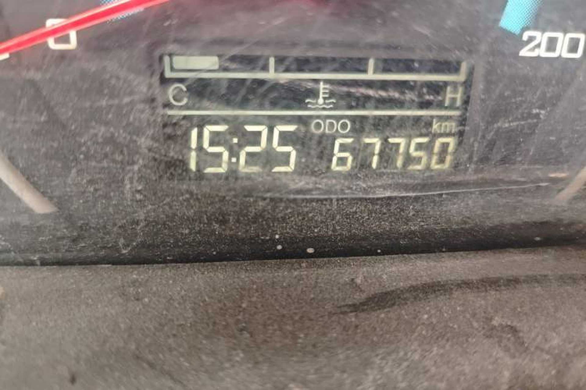 Used Wuling Hongguang V 2021 1.5L Enjoyment Edition LAR Odometer Close Up