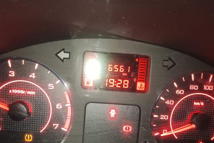 Used Wuling Hongguang V 2021 1.5L Jingqu Version LAR Odometer Close Up