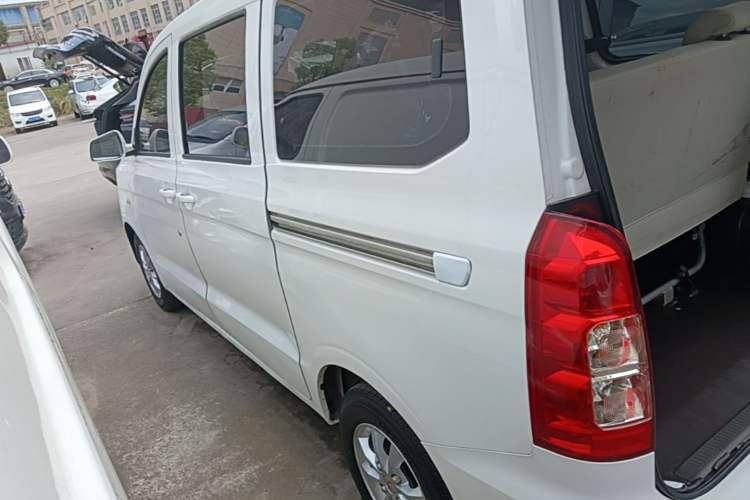 Used Wuling Hongguang V 2021 1.5L Enjoyment Edition LAR Rear Left 45 Deg
