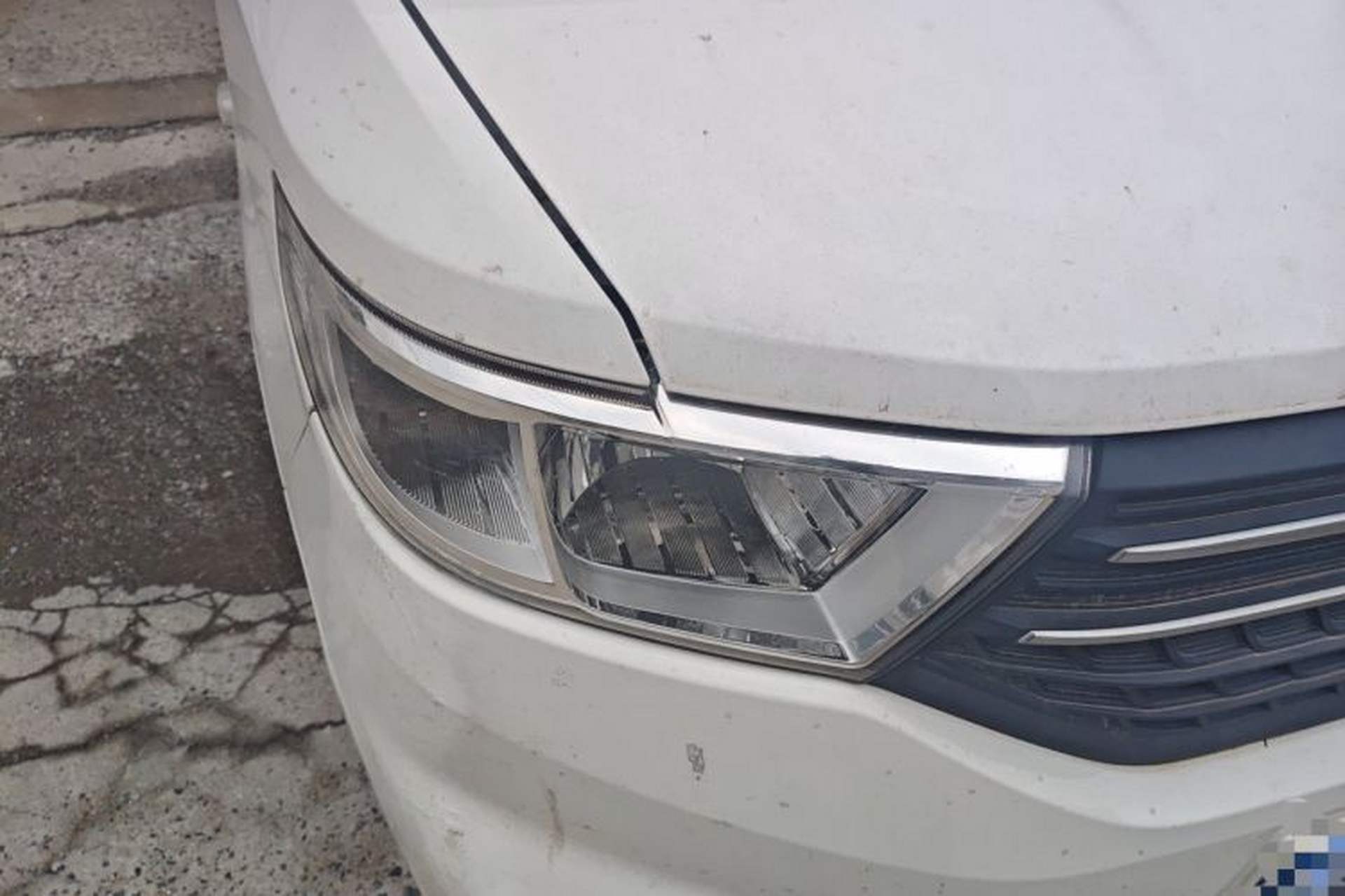 Used Wuling Hongguang V 2021 1.5L Enjoyment Edition LAR Right Front Headlight