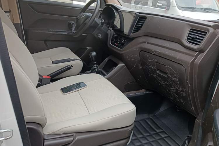 Used Wuling Hongguang V 2021 1.5L Enjoyment Edition LAR Right Front Seat