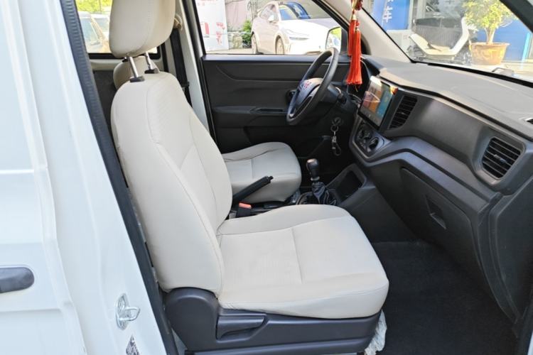 Used Wuling Hongguang V 2021 1.5L Jingqu Version LAR Right Front Seat