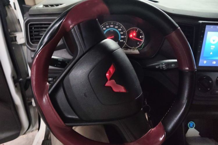 Used Wuling Hongguang V 2021 1.5L Enjoyment Edition LAR Steering Wheel