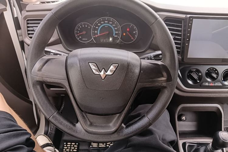 Used Wuling Hongguang V 2021 1.5L Enjoyment Edition LAR Steering Wheel
