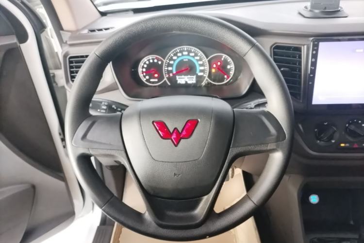 Used Wuling Hongguang V 2021 1.5L Refreshed Enjoyment Edition LAR Steering Wheel