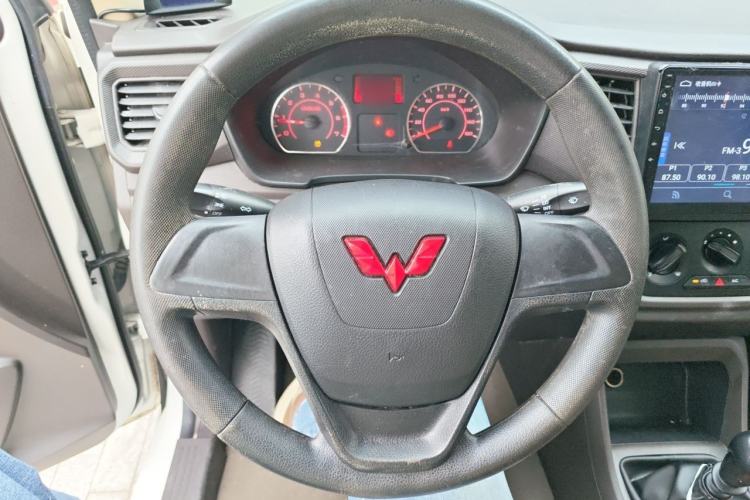 Used Wuling Hongguang V 2021 1.5L Jingqu Version LAR Steering Wheel