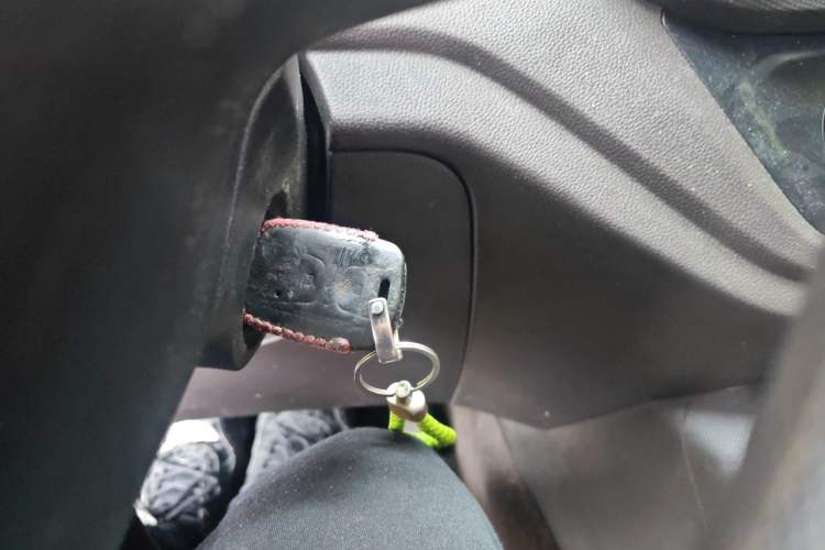 Used Wuling Hongguang V 2021 1.5L Jingqu Version LAR Vehicle Key