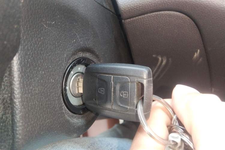 Used Wuling Hongguang V 2021 1.5L Jingqu Version LAR Vehicle Key
