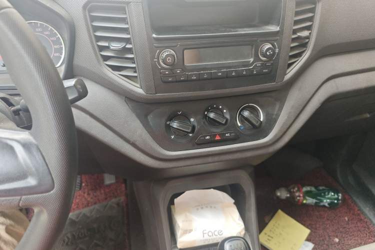 Used Wuling Hongguang V 2021 1.5L Refreshed Enjoyment Edition LAR Audio And AC Panel